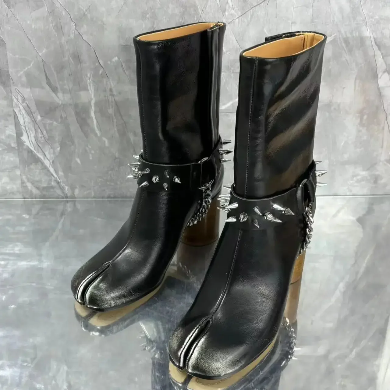 

Black Leather Shoes Female Round High Heels Street Tabi Split Toe Short Boots For Women Metal Rivets Chains Botas Vaqueras Mujer