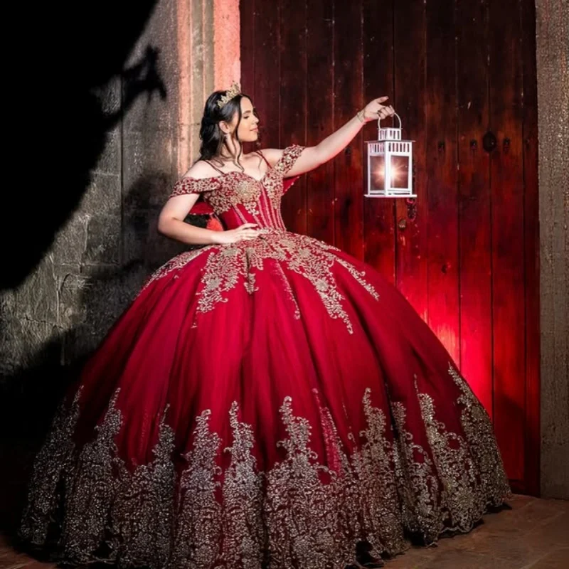 

Customized Red Quinceanera Dresses Off the Shoulder crystal sequin decal Bow Long tail Vestido 15 Quinceanera