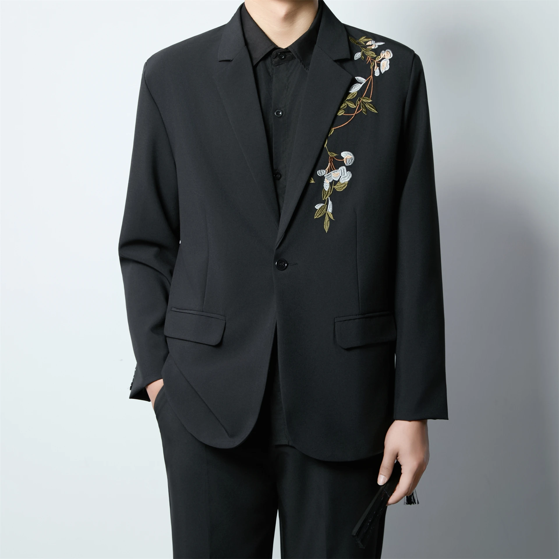 

New Chinese Style Casual Tailored Jacket Men's Handsome Camellia Embroidery High-End Feelings Notch Lapel Western Coat