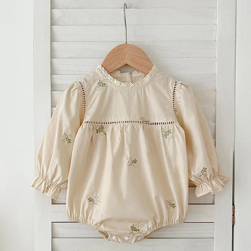 Infant Clothes Autumn Children Clothes Embroider Newborn Baby Girls Bodysuits Long Sleeved Cotton Lace Stitching Baby Jumpsuit