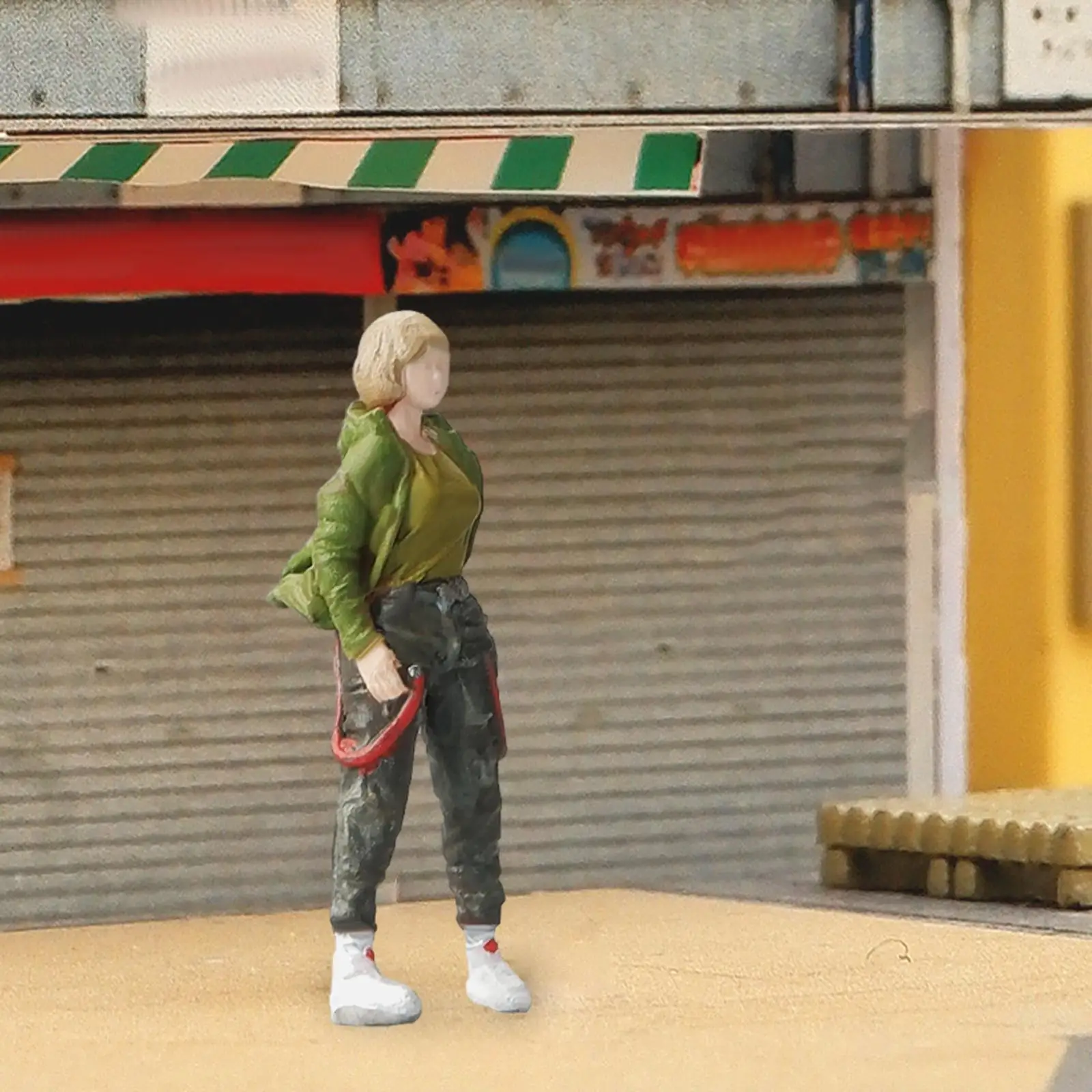 1:64 Cool Girl Figure modello di scena di posa indipendente per ornamento da tavolo Micro paesaggio progetti fai da te Layout di Scene in miniatura