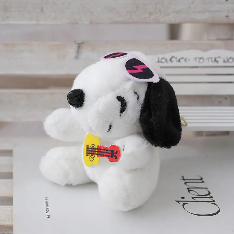 Kawaii Snoopy Plush Pendant Cartoon Guitar Snoopy Doll Plush Toy Student Backpack Pendant Children's Birthday Gift Wholesale