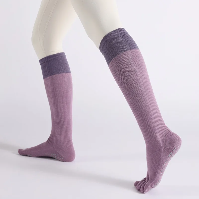 Women’s Non-Slip High-Cut Pilates Socks Warm Leg Warmers Color Block Yoga Toe Socks for Winter