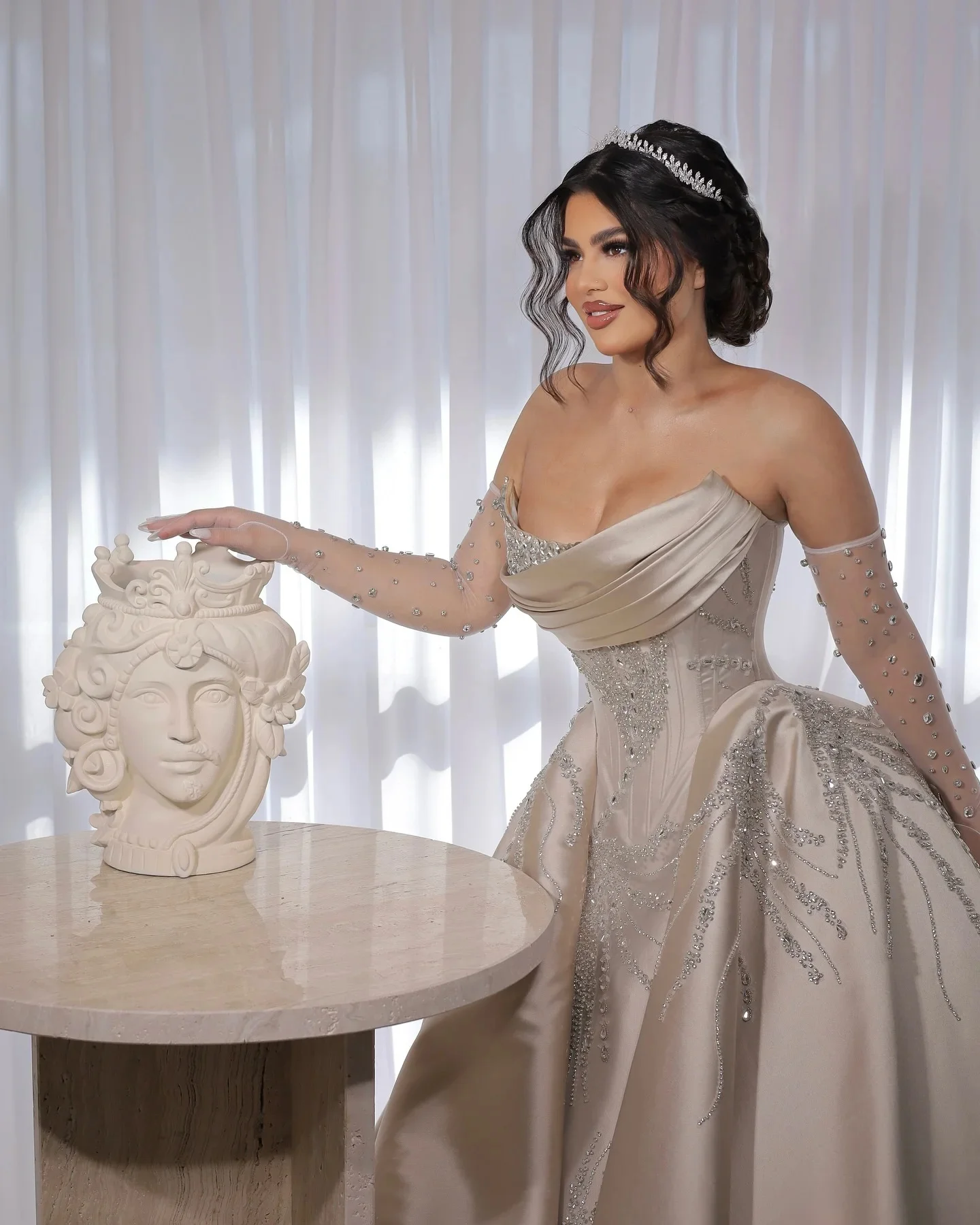 Precioso vestido de novia sin tirantes, vestido de novia de lujo con apliques de cuentas, vestidos de novia árabes con lentejuelas de cristal, vestido de novia