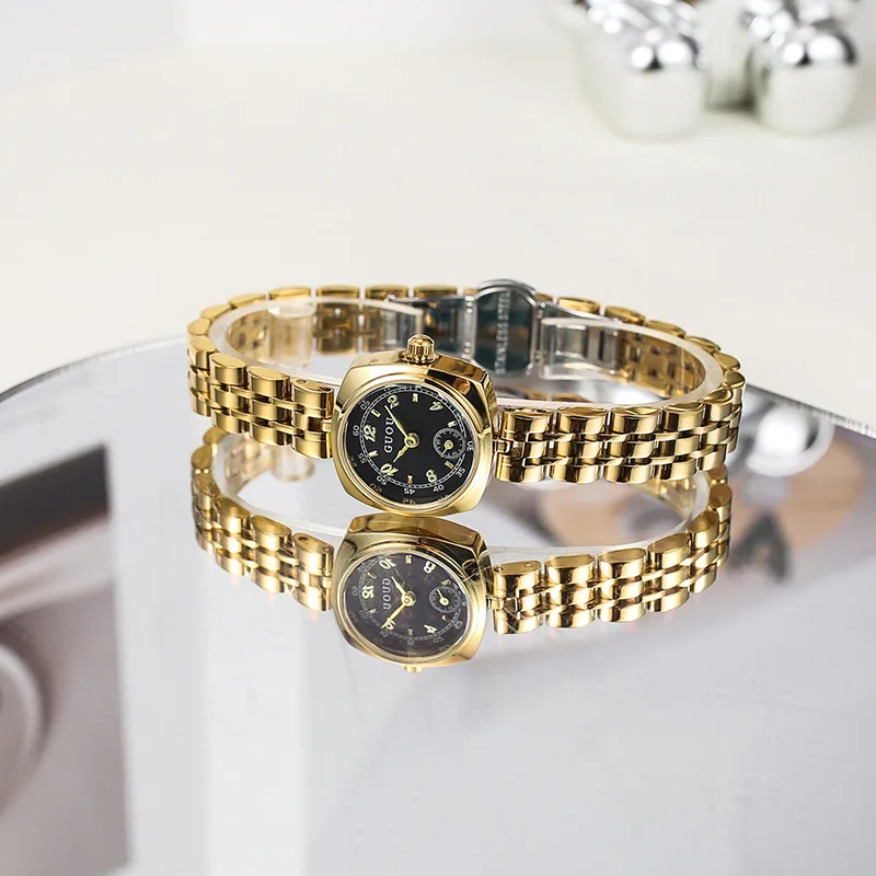 New Stainless Steel Strap WatchSmall And Delicate, With A Small Gold Dial And Square Case; A Fashionable Quartz Watch For Women.