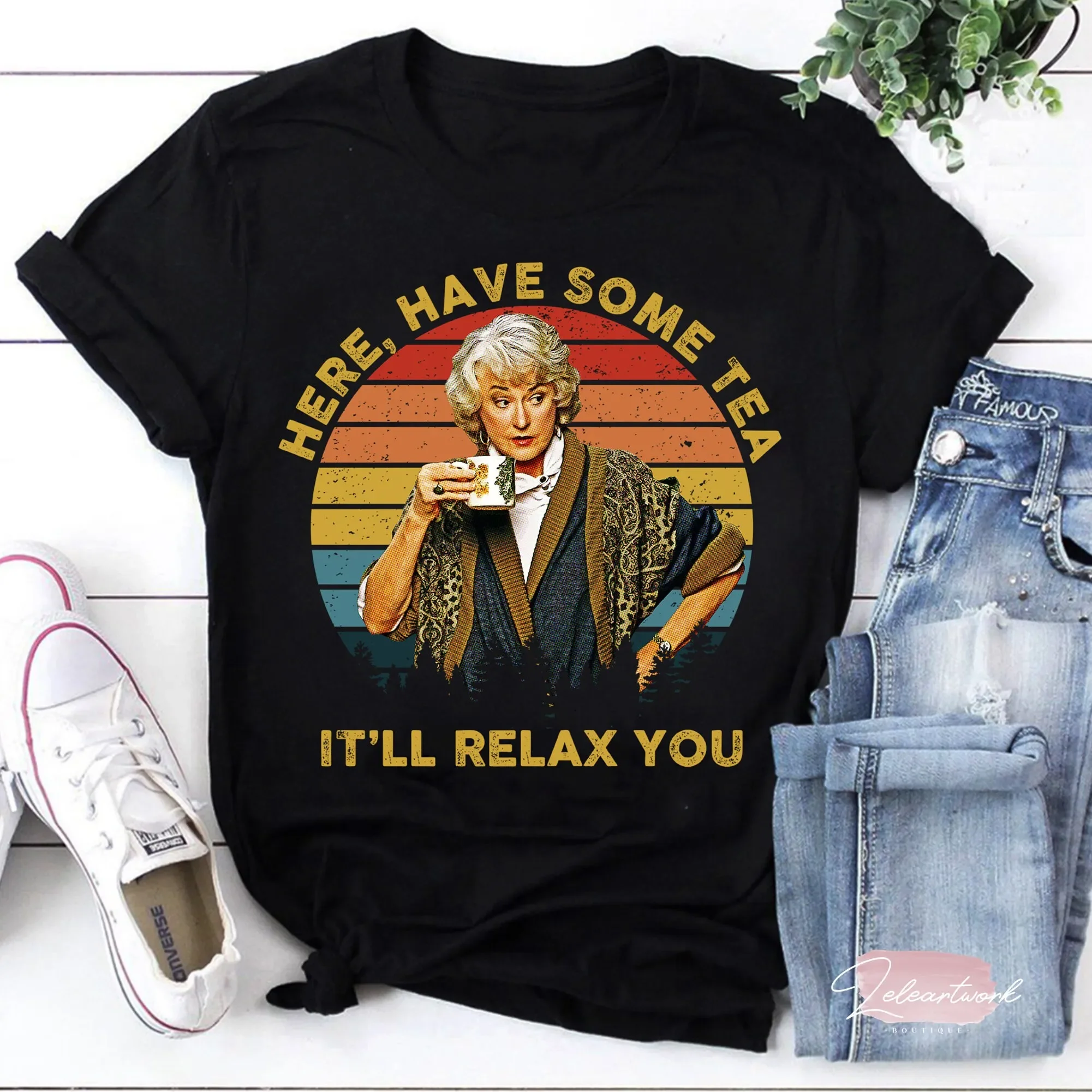 Dorothy Zbornak: Hier gibt es Tee, der Sie beruhigen wird. Das T-Shirt „The Golden Girls“.
