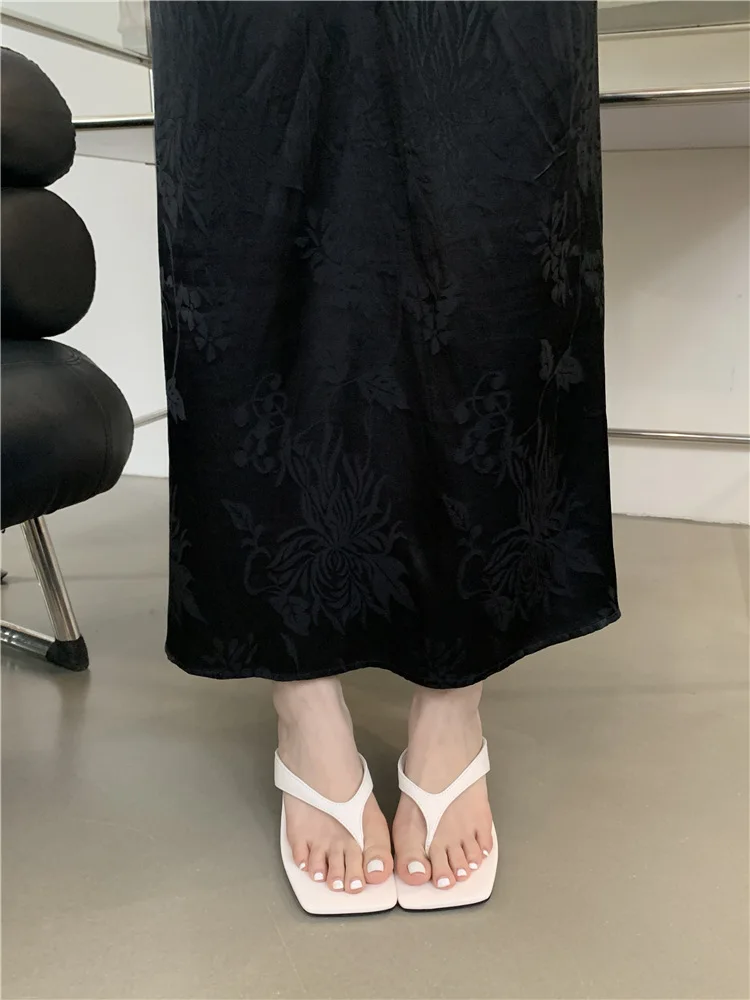 

2026 Retro Style Summer Clip Toe Women Slippers Fashion Low Heel Dress Shoes Ladies Party Stripper Female Shoes Zapatos De Mujer