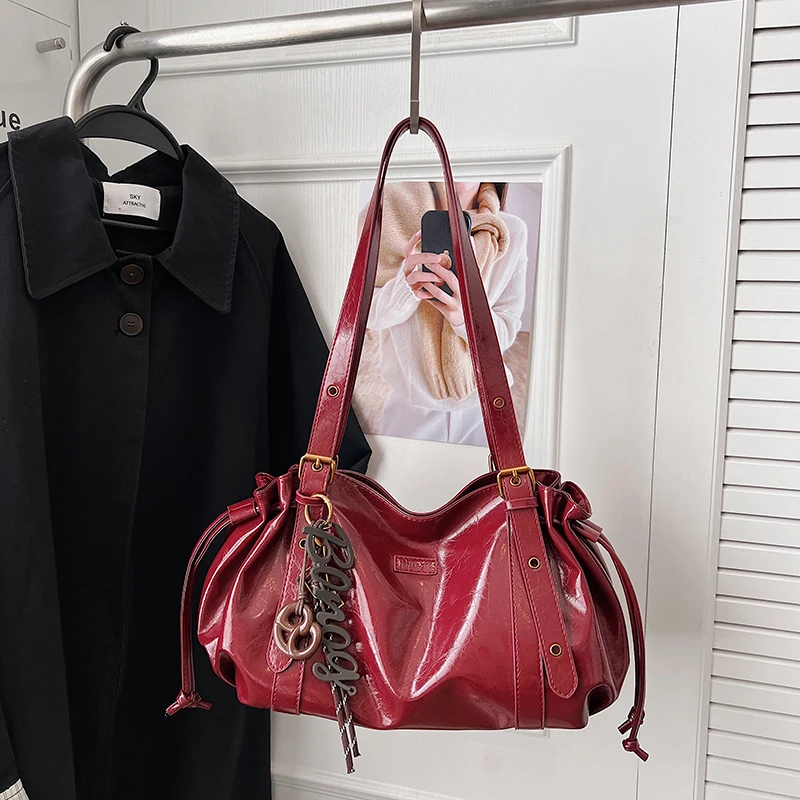 vinho-tinto-vintage-oleo-cera-couro-grande-capacidade-bolsa-de-ombro-feminina-novo-outono-e-inverno-all-match-commuter-axilas-saco-tempero