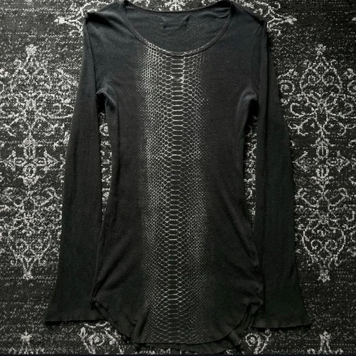 Autumn subculture retro early 2000s punk rock personality design python print long sleeved T-shirt top