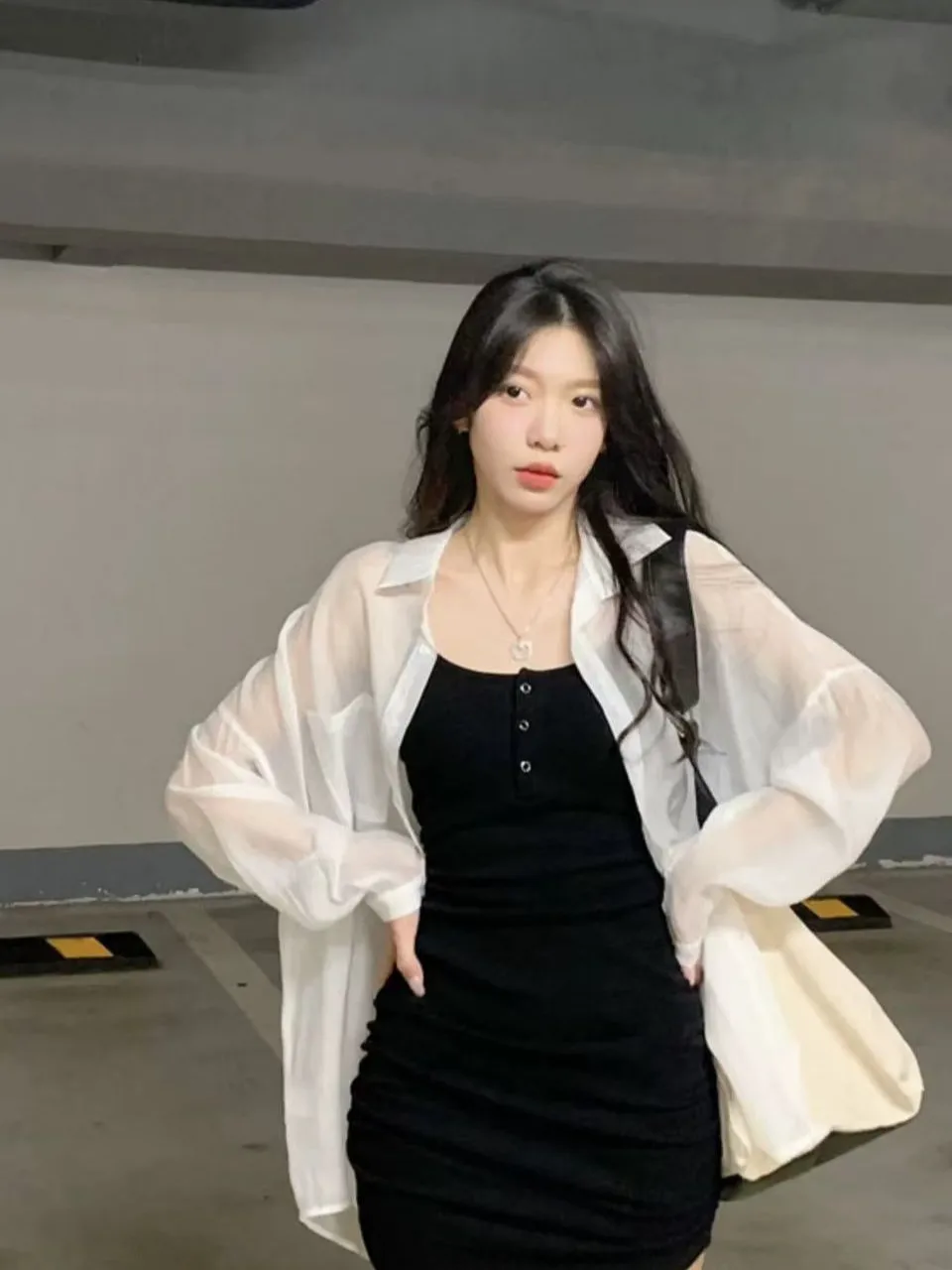 

Lightweight Blue Linen Women's Shirt UV Protection Long Sleeve Early Spring Fashionable Outerwear Cardigan Korean Style Top