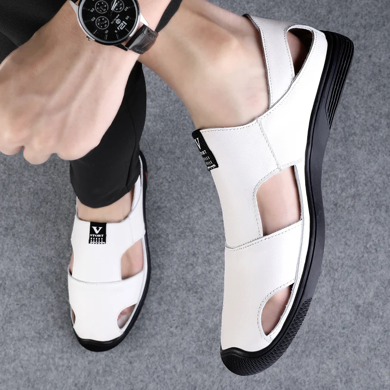 Fashion Vintage Men Shoes Genuine Leather Sandals Cow Leather Soft Breathable Casual Flats Summer Beach Sandals Outdoor Slippers
