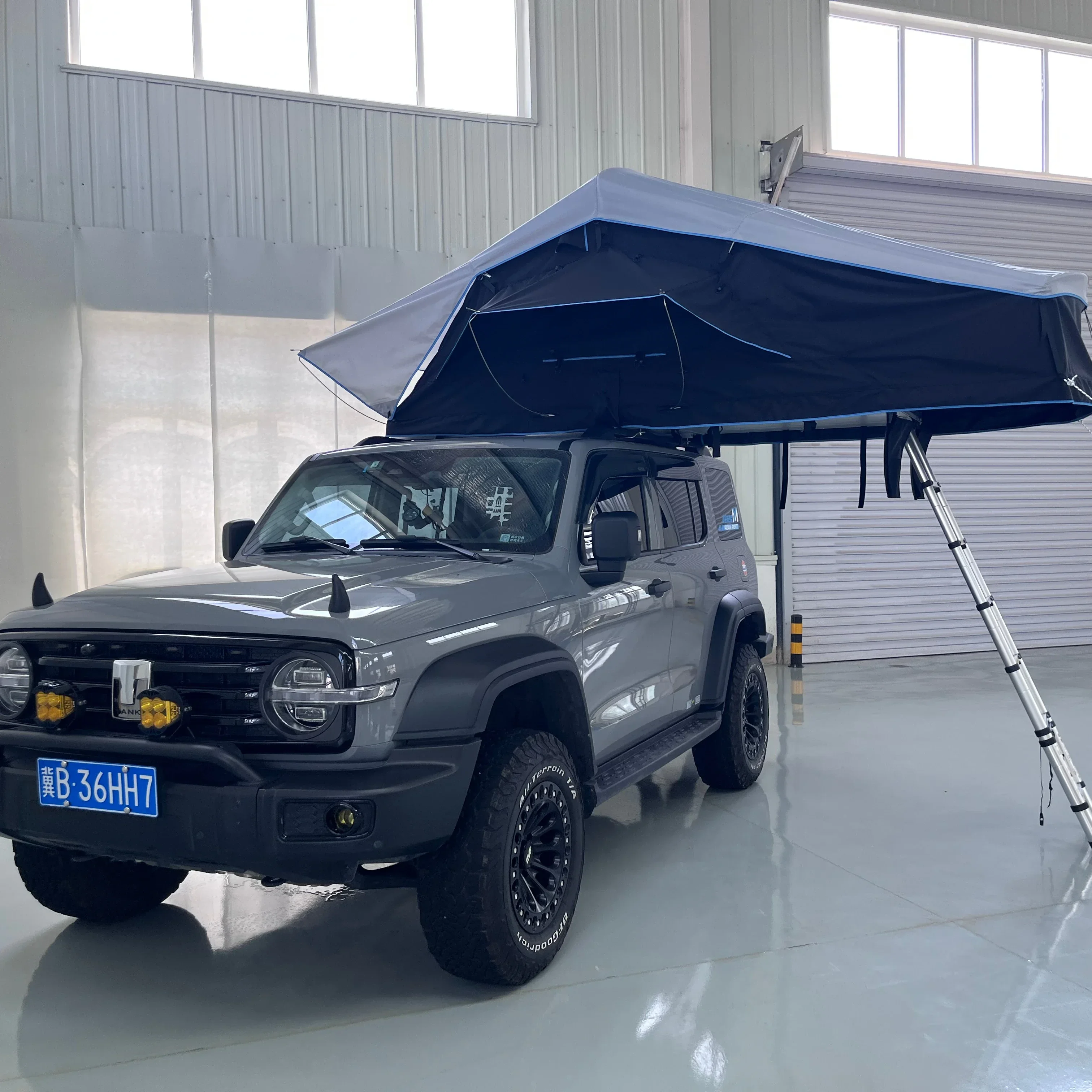 Outdoor Factory Dachzelt 4x4 Overland Traveling Waterproof 420D Polyester Oxford Car Roof Top Tent For Camping