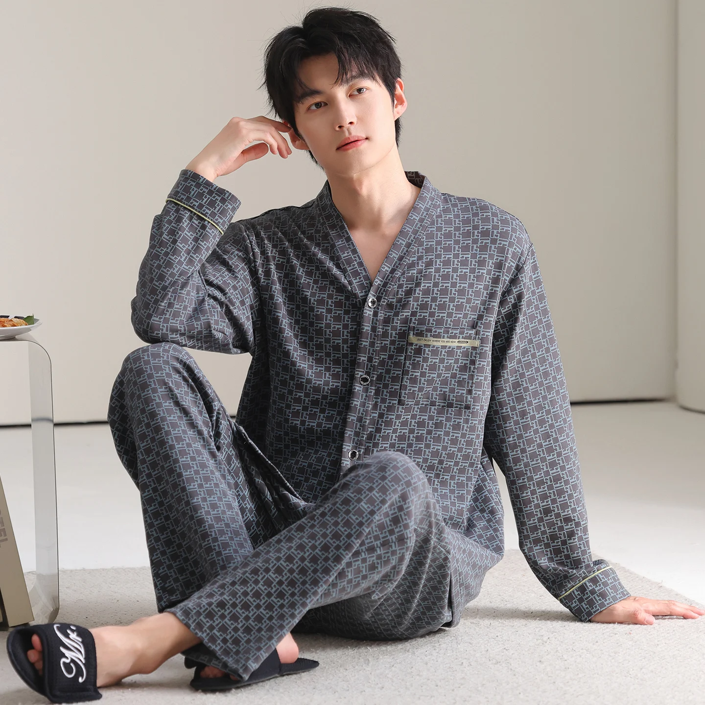 

Men Pajamas Set Spring and Autumn Male Long Sleeve Casual Sleepwear