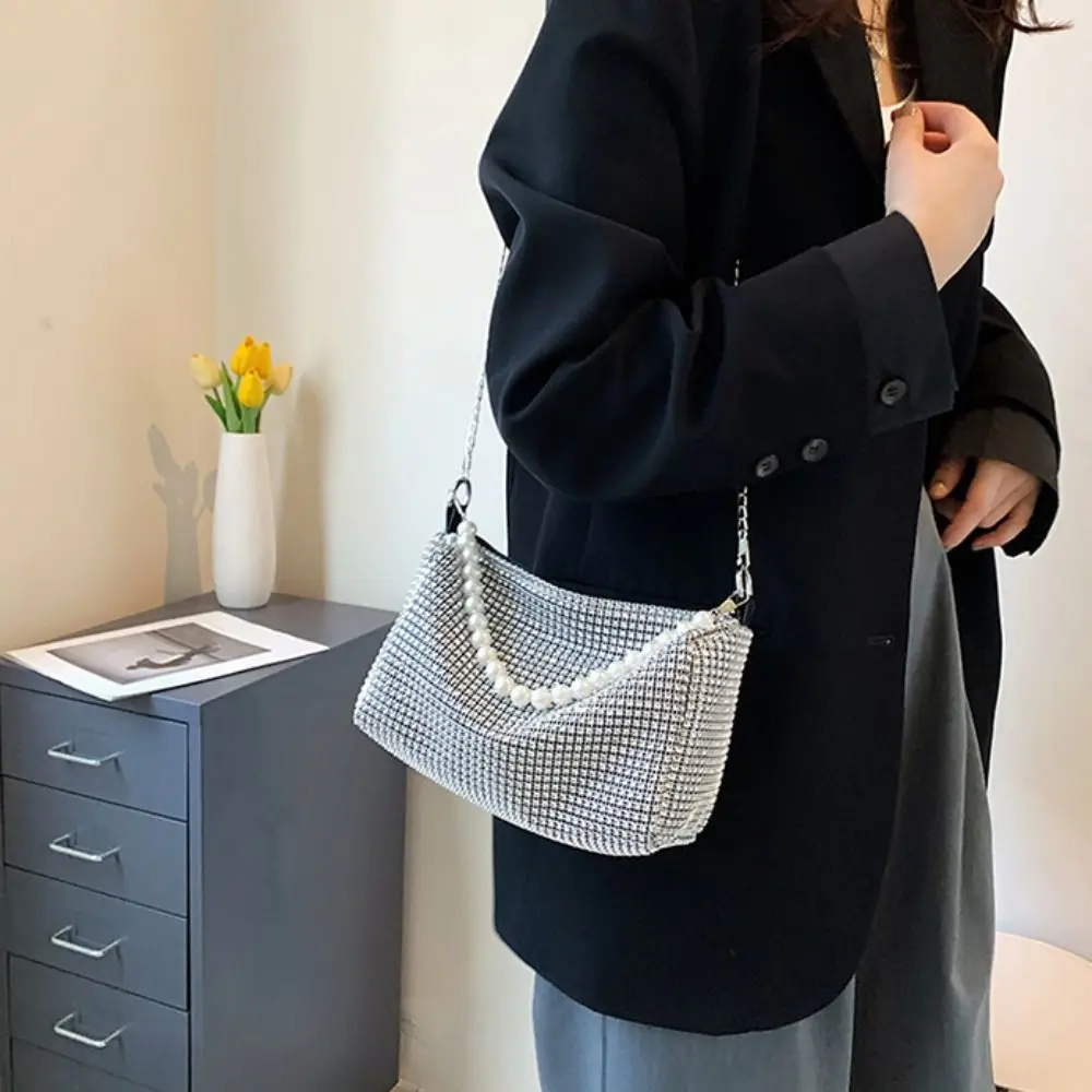 

Большая вместительная сумка со стразами, сумка на плечо с жемчужной цепочкой, маленькая квадратная сумка, сумка через плечо, сумка для мобильного телефона, женская сумка на плечо