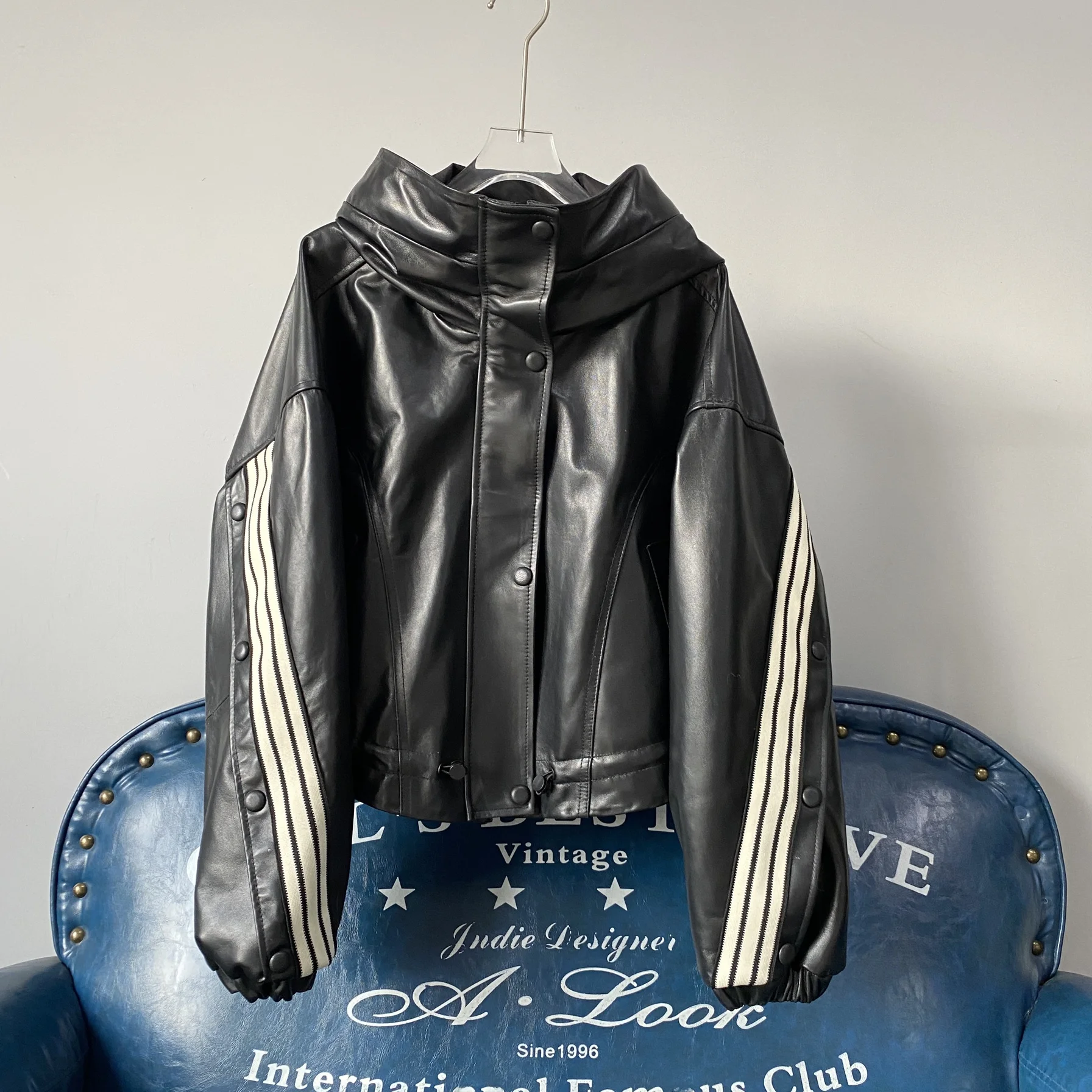 2025年新作 レディース 本革 ジェットシープスキン スプライシング スリム ルーズ アウター おしゃれ フード付き ウィンドブレーカー コート