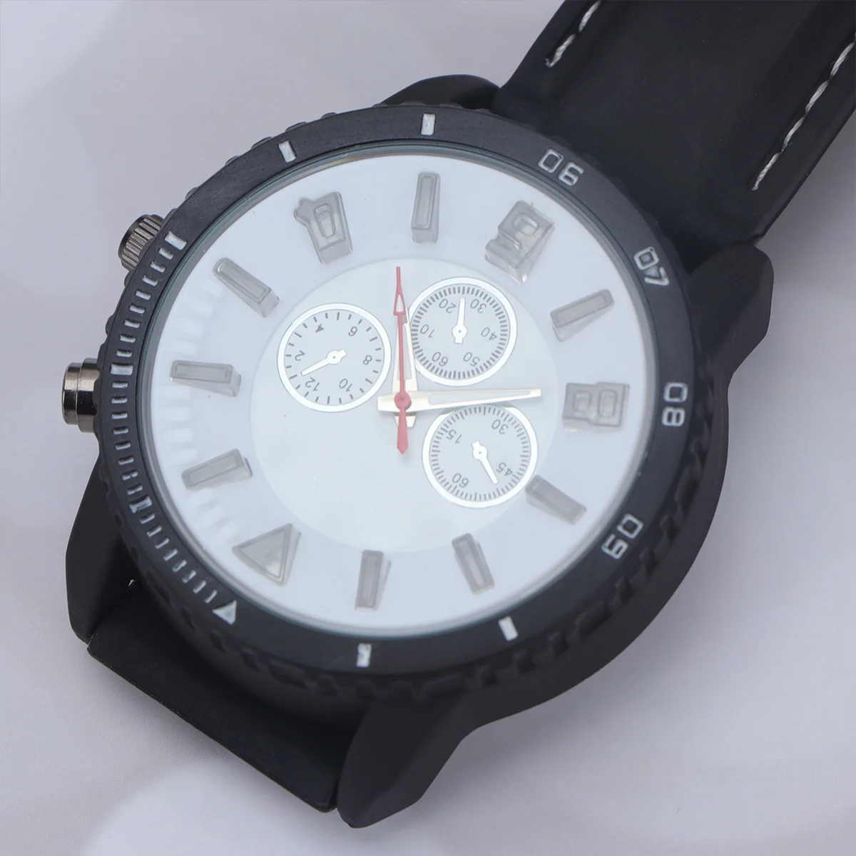 1 قطعة ساعة كوارتز مضيئة ليلية للزوجين قابلة للتعديل ساعة معصم عصرية حركة دقيقة هدية عيد الحب أنيقة للشريك