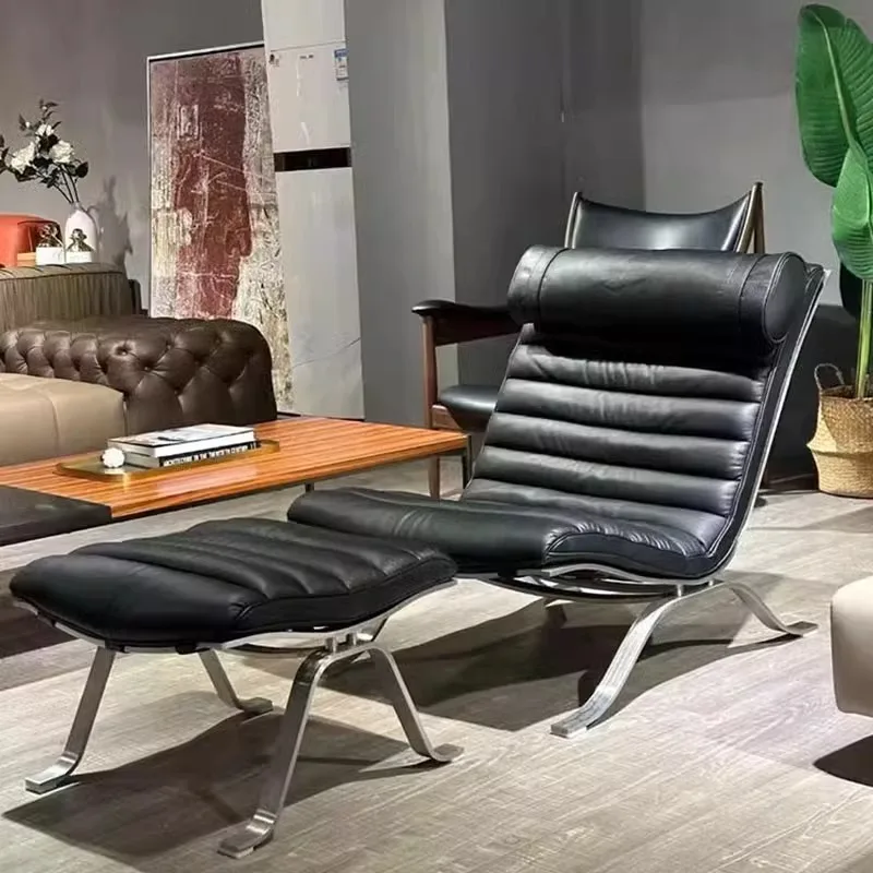Leisure chair light luxury retro recliner Italian negotiation chair home