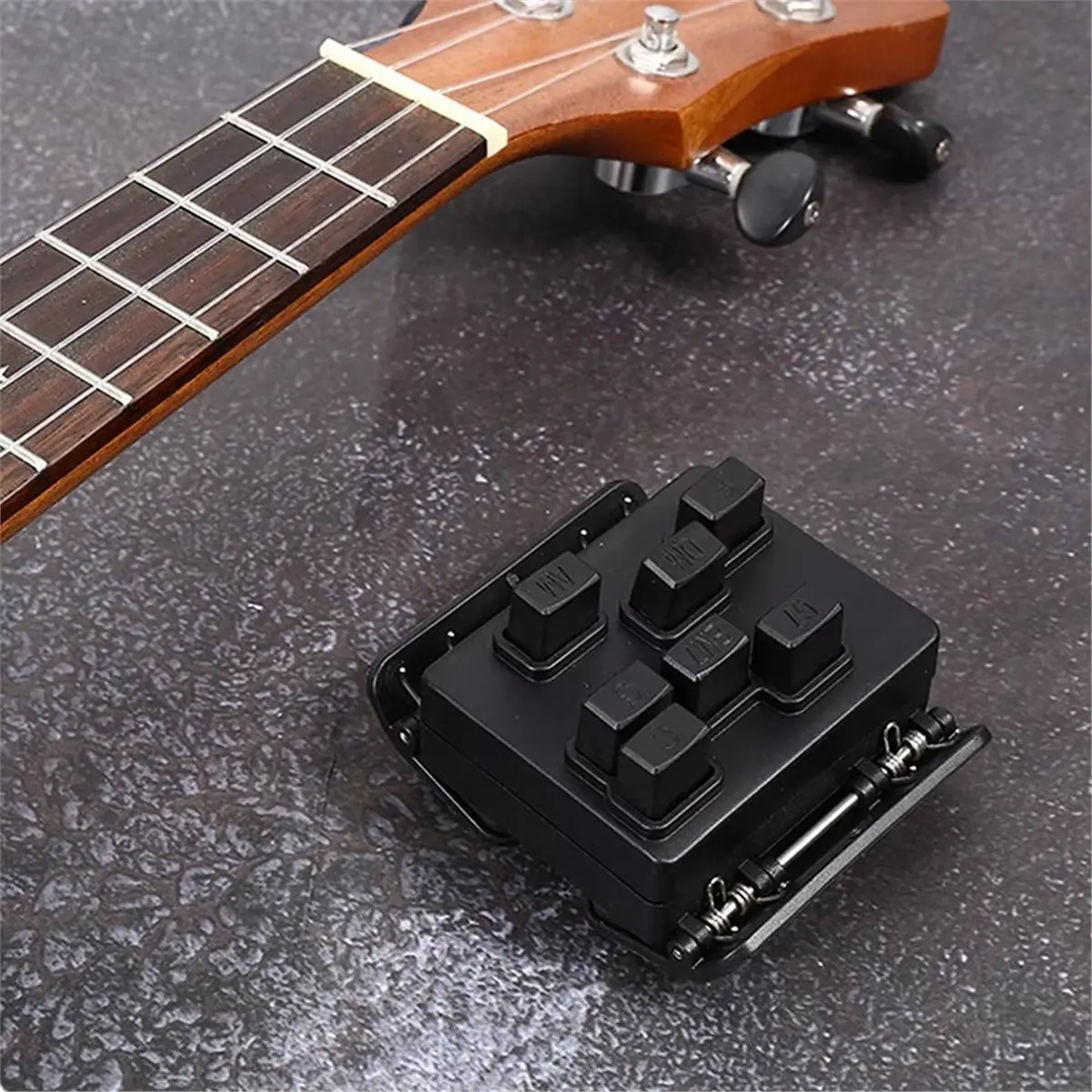 New arrival  New Ukulele Chord Teaching AIDS Practice Chord Tools Tuning String Instrument Auxiliary Exercise Device Accessories