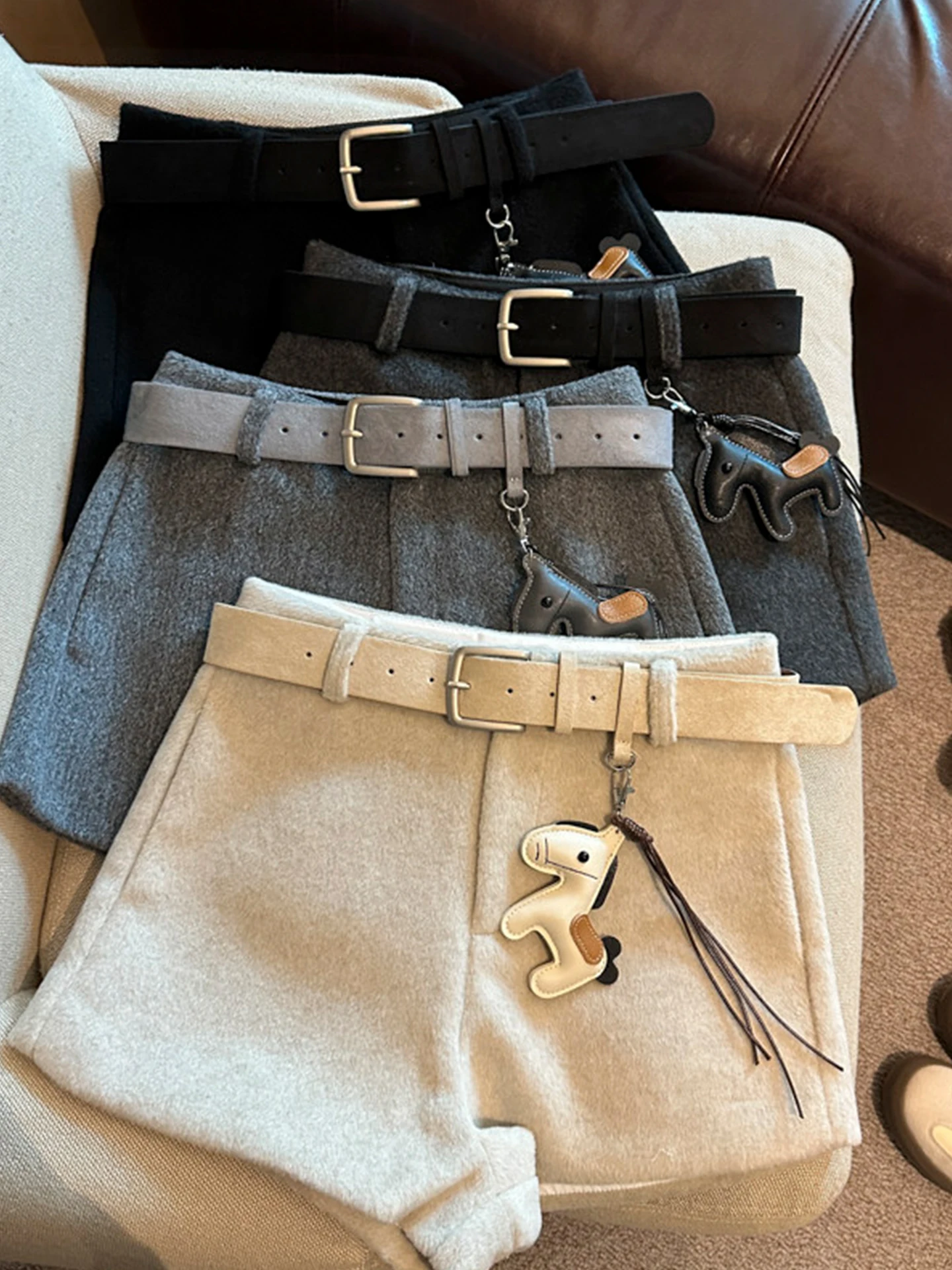 Zimowe spodnie z wysokim stanem, szerokimi nogawkami, wełniane, damskie, z ozdobnym paskiem, spodnie do botków, codzienne, do pracy.