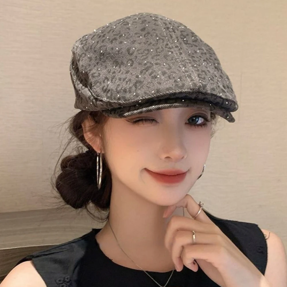 

HT4874 Berets Shiny Spring Autumn Hat Men Women Leopard Artist Painter Beret Hat Male Female Ivy Flat Cap Adjustable Beret Caps