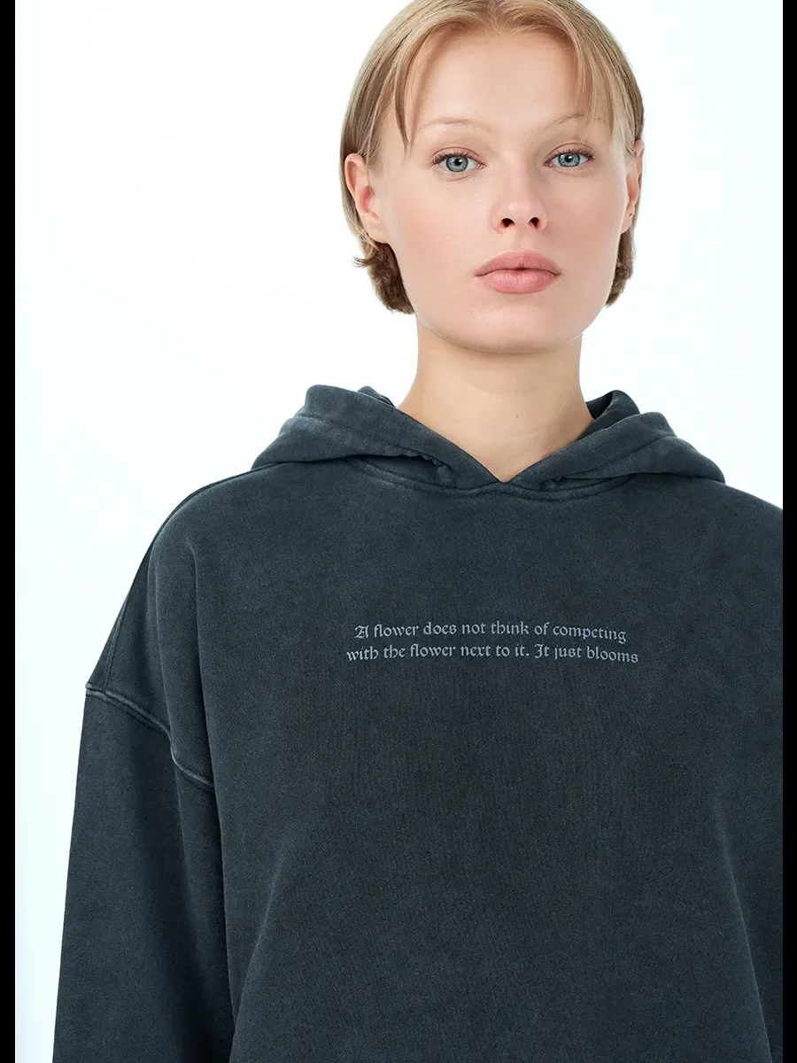 Bluzy z kapturem w stylu dark punk z grafiką, postarzane, sprane, czarne, oversize, estetyczne bluzy z nadrukiem kwiatów i liter, Harajuku