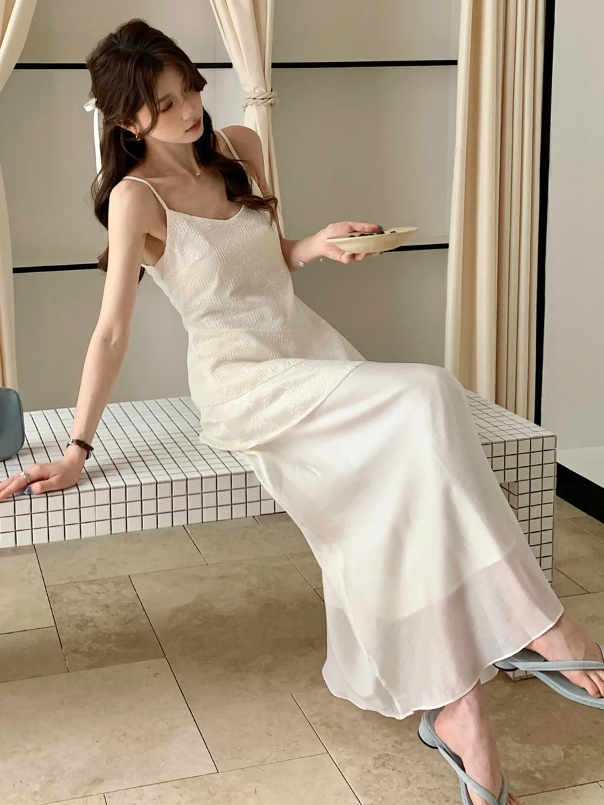 Ele besticktes Blumen-langes Dr-Sommerkleid für Damen, unregelmäßiger Spitzenbesatz, Trägerkleid, Pendelkleid, chinesische...
