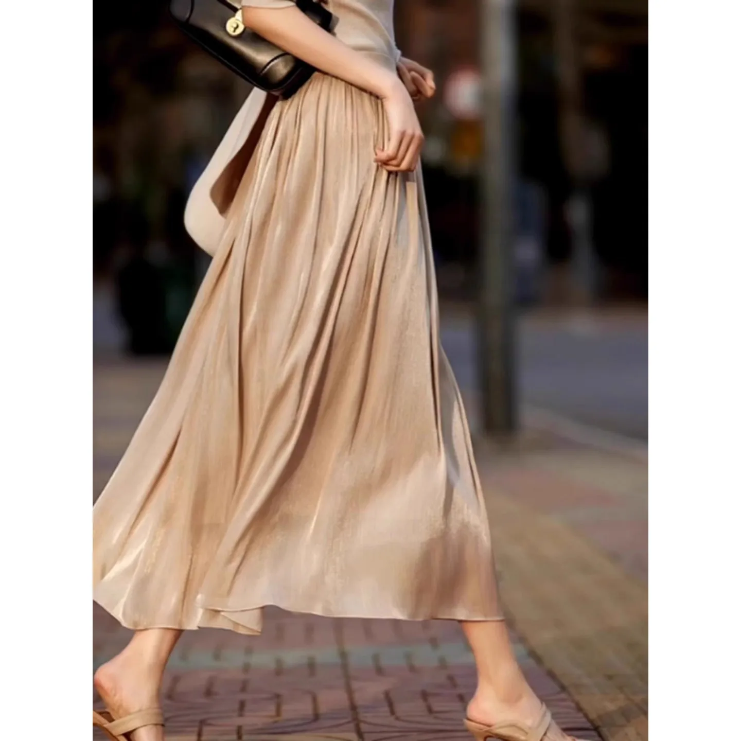 2026 Frühjahr/Sommer Neuer Glänzender A-Linien-Rock für Damen, Einfarbig, Hohe Taille, Französischer Pariser Stil, Eleganter Asymmetrischer Rock – Detail 28