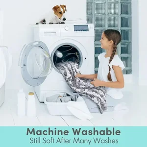 بطانية والراحة الغامضة ؛ فائقة النعومة ومريحة لأقصى قدر من الدفء والصفاء لحيوانك الأليف أفضل 8 بطانية للكلاب المضادة للشعر مبيعا - رقم 1