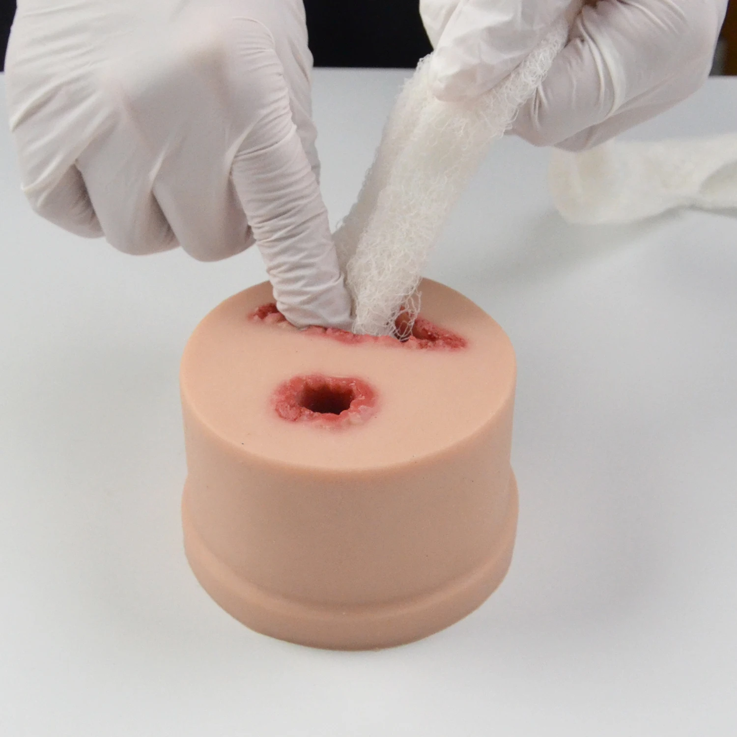 مدرب المهام لتعبئة الجروح من Multitask ومدرب المهام لمرحلة TCCC/EMT #4