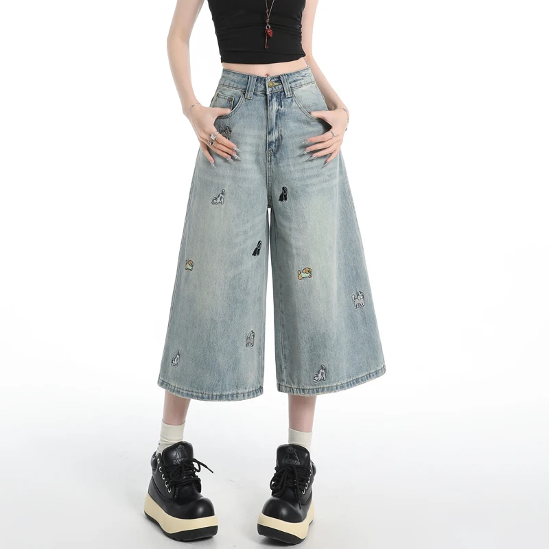 

Американские ретро-шорты из денима с вышивкой в виде щенков, свободные и стройнящие укороченные брюки с широкими штанинами для женщин.