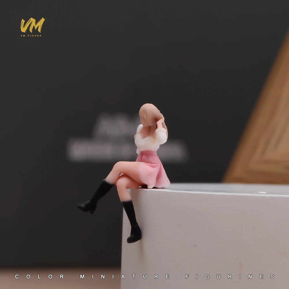 3D Miniatur-Figuren 1/64 Rennfahrerin Professionelle Fotografin Lässiger Mann Mädchen Szenerie-Requisiten Modellansicht Ornamente Fahrzeug-Dekoration – Detail 7