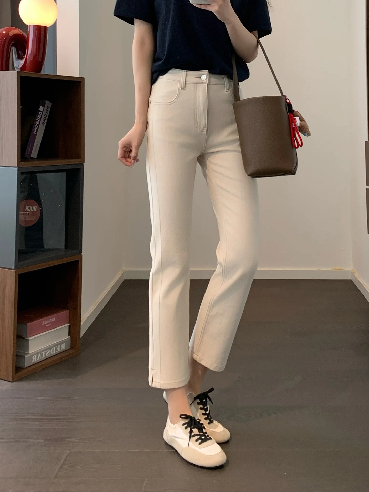 

Джинсы с высокой талией, облегающие, повседневные, с боковыми швами, прямого кроя, средней эластичности, бренд Uni Crispirit, весенняя коллекция