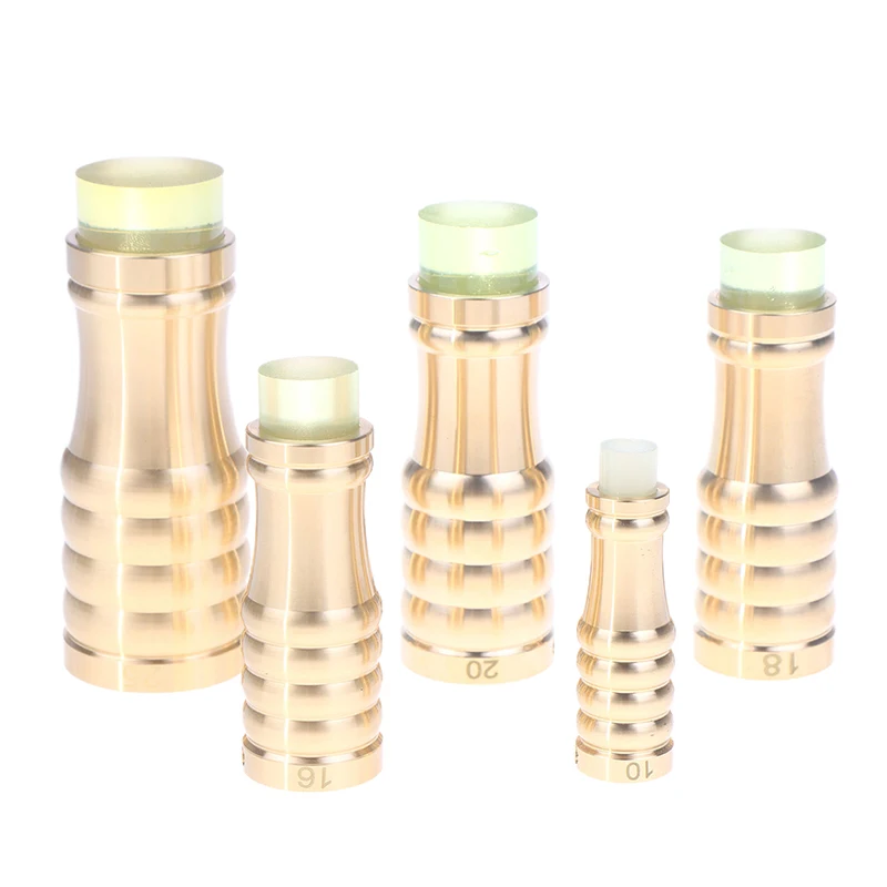 Paquete de 1 punta de bastón de latón acoplada con almohadilla de goma mejorada de agarre para caña de senderismo, revisión de patas de silla, 10/16/18/20/25