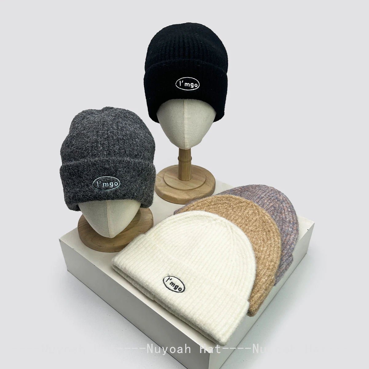 

New Men Women Simple Korean Letter Embroidery Knitted Hats Warm Casual Fashion Outdoor Beanies Ear Protection Versatile Retro