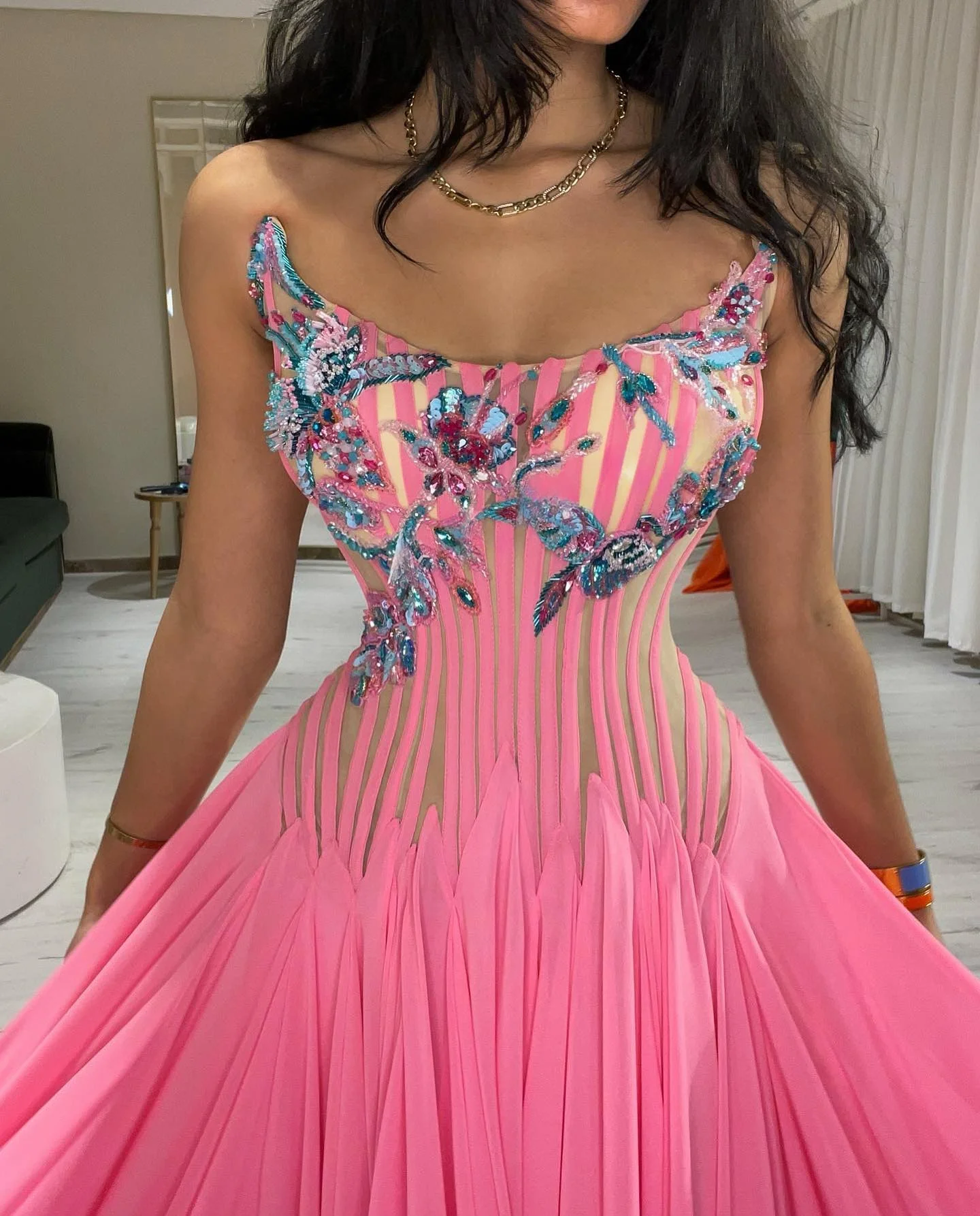 Vestidos de baile colher pescoço uma linha sem mangas contas rosa ocasião formal vestidos de noite elegantes para mujer