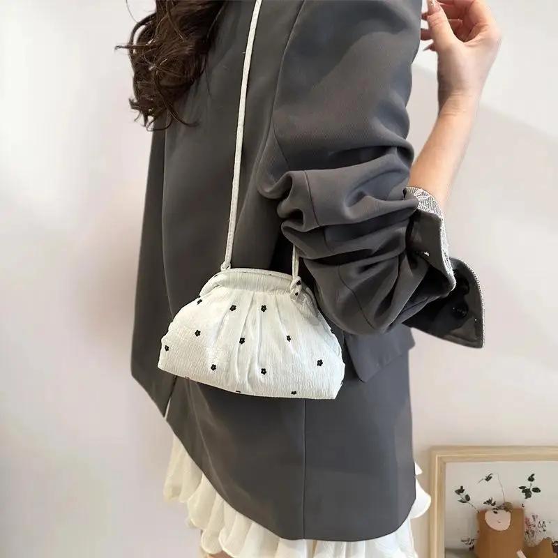 

Summer Single-Shoulder Bag in Cute Korean Style featuring Lazy Dot Print; Urban Fashion Soft Crossbody Storage accessory