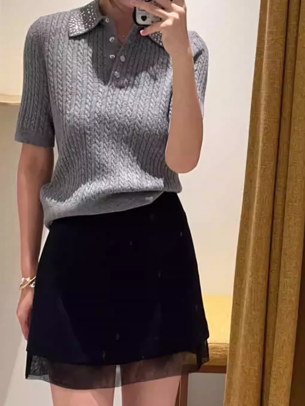 

Women Gray Knitted Pullover Diamond Decoration Turn-down Collar Short Sleeve Casual Fashion Sweater