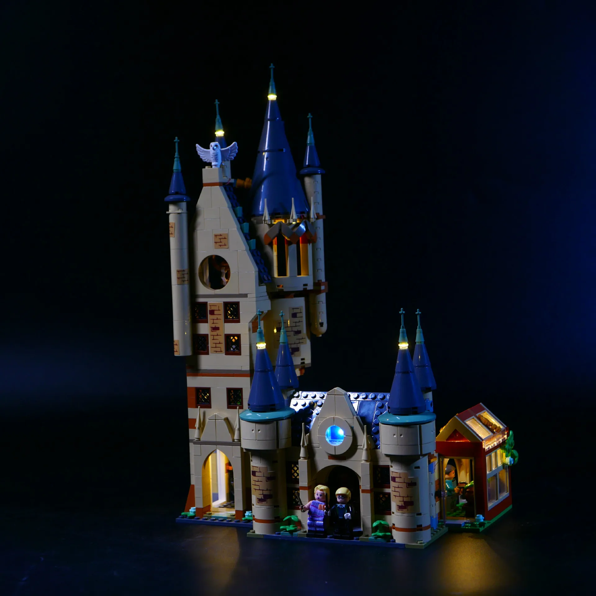 

DIY LED Light Kit for Wizard Castle Astronomy Tower Building Set – Compatible with Major Brick Brands, Remote Control Lights