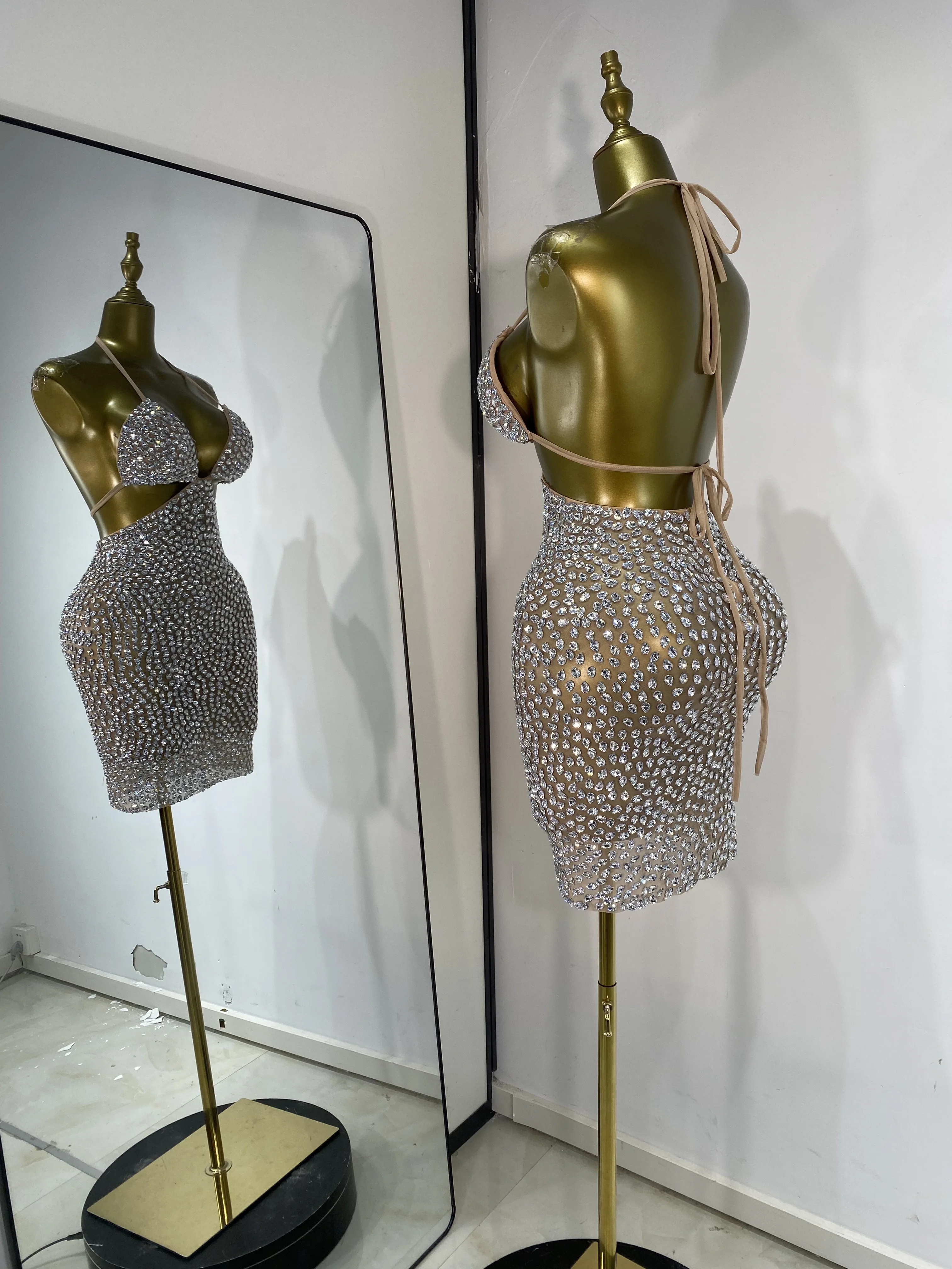 Vestido corpiño de malla con cristales para mujer, minivestido Sexy recortado con espalda descubierta, transparente, para fiesta y Club nocturno, disfraces de escenario