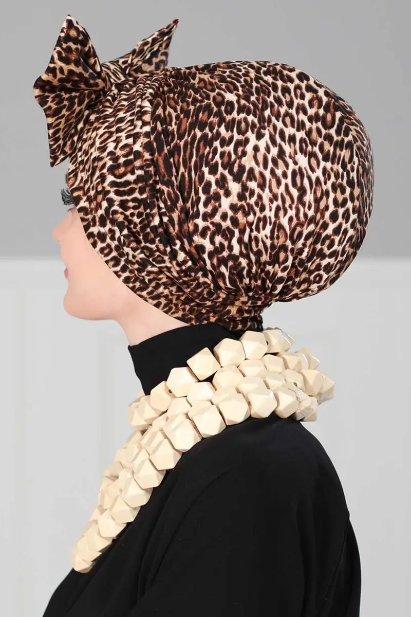 Giant bow patterned Bone leopard pattern