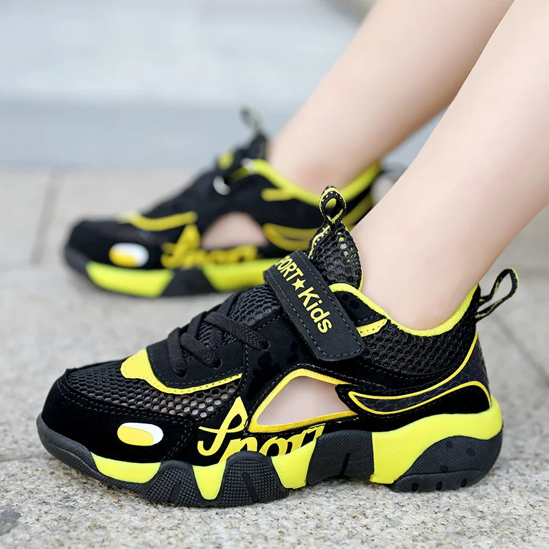 Children's Soft Shoes Kids Summer Shoes Outdoor Protecting Toes Beach Sandal Water Shoes Kids Sandals Breathable Boys Sandals
