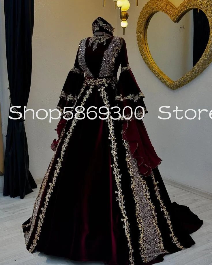 Burgundy Velvet Muslim Caftan Prom Dresses Long Sleeve Gold Applique 2025 Kaftan Morocca Arabic Evening Gown Outfit