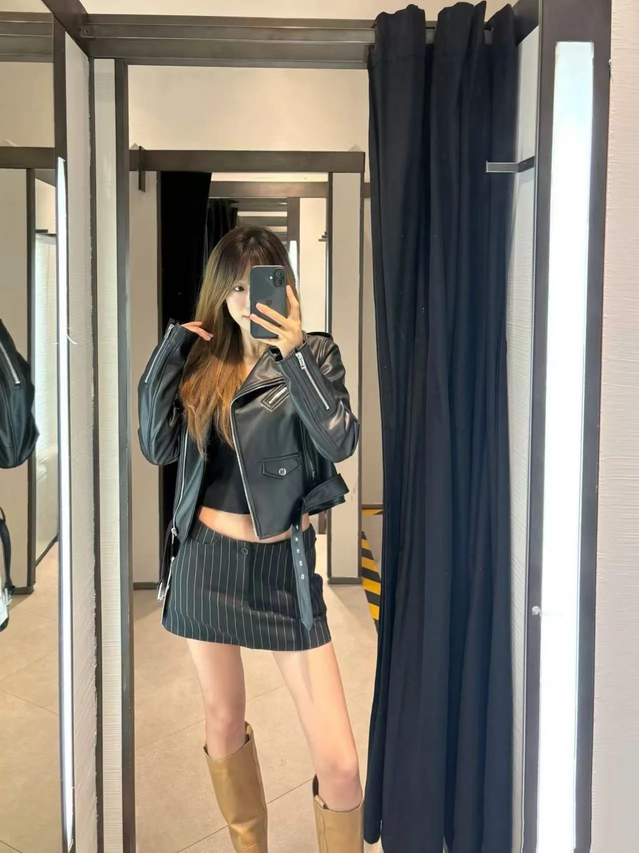 خريف 2025 ياقة بنية وسحاب من جلد البولي يوريثان للدراجات النارية Sle Jaet معطف نسائي فضفاض مناسب معطف أمريكي Sle طويل Sve