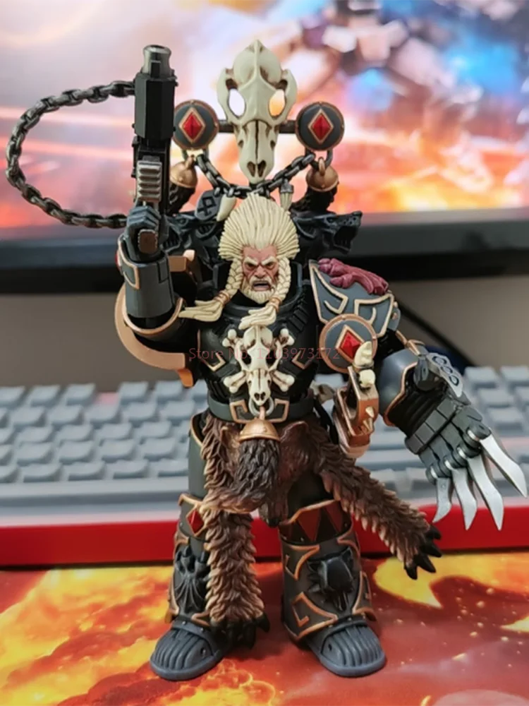 W magazyniejoytoy Warhammer 30k 1/18 figurki Space Wolves Geigor Fell-Hand zabawka zbieraj prezent dla chłopców