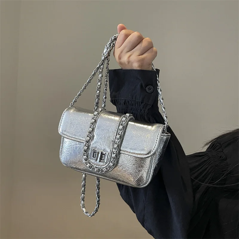 

2025 Chain Strap Shoulder Bag, Niche Square Crossbody Purse, Women's Minimalist Day to Night Tote, Textured Sling Bag, Versatile