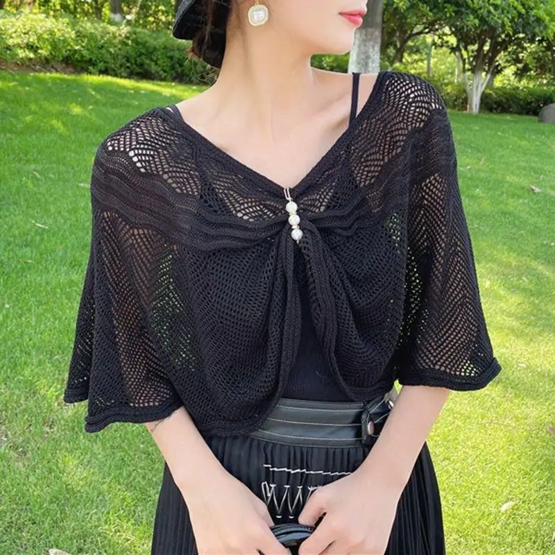 Chal tejido de algodón de Color sólido para mujer, bufanda de protección solar de verano con Pin de perla, Poncho calado decorado