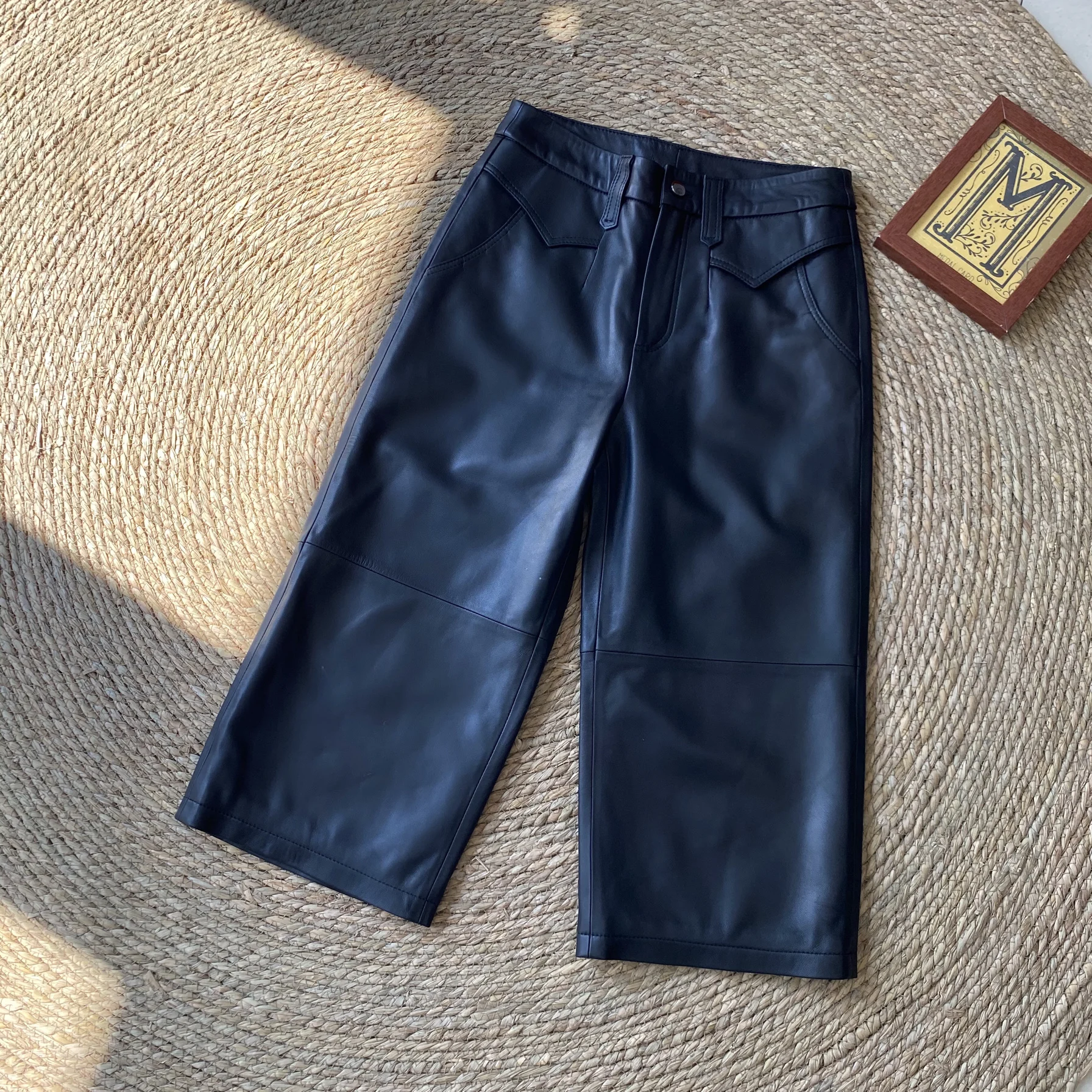 Damskie spodnie ze skóry naturalnej, szerokie nogawki, wysoki stan, wyszczuplające, proste, długość 7/8, luźne skórzane spodnie, jesień-zima