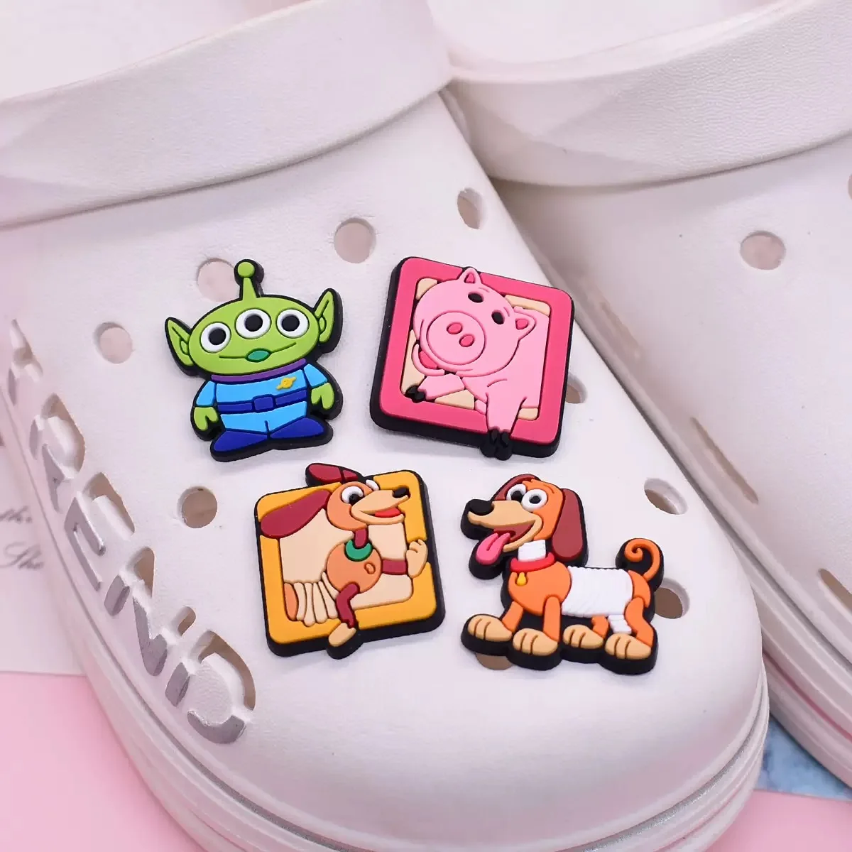23Pcs Toy Story Shoe Charms Cartoon Buzz Lightyear Shoes Decoration Accessories Buckle For Clog Sandal Wristband Bag - view 3