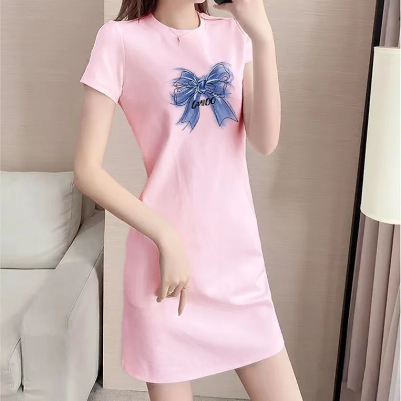 Long short-sleeved T-shirt dress for women's summer new cartoon belly cover casual slim fashion temperament dress.