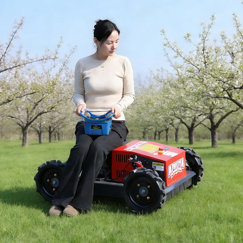 

Индивидуально настраиваемая газонокосилка с нулевым радиусом поворота, высокая скорость стрижки, улучшение эффективности работы.